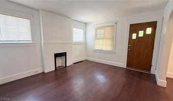592 Lindell St, Akron, OH 44305