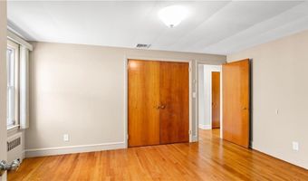 67 Vancouver Ave, Warwick, RI 02886