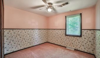 831 W Gebhard Ln, Alden, NY 14004