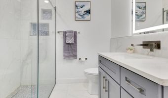 49 INTERLAKEN Rd, Orlando, FL 32804