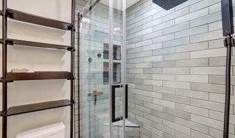 6902 MARY CAROLINE Cir E, Alexandria, VA 22310