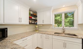 505 Cedar Ave, East Greenwich, RI 02818