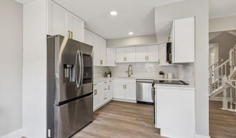 6339 BATTLEMENT Way, Alexandria, VA 22312