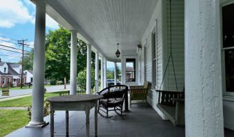 192 Clay St, Alderson, WV 24910