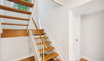 8206 STONE TRAIL Dr, Bethesda, MD 20817