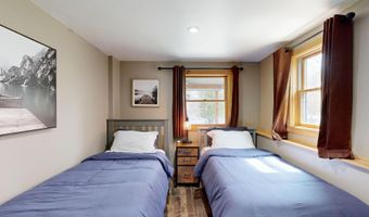 53 Hayden Rd, Augusta, ME 04330