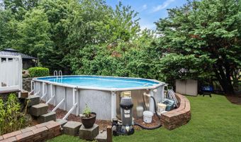 266 Orchard Ave, Belford, NJ 07718
