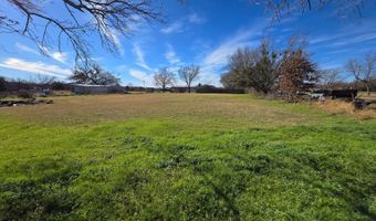 310 S Wickham St, Alvord, TX 76225
