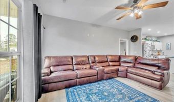 7570 Hustleville Rd, Albertville, AL 35951