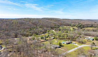 40 Chimney Rd, Batesville, AR 72501