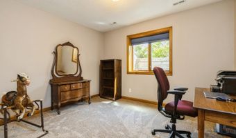 3205 Fieldstone Ct SE, Altoona, IA 50009