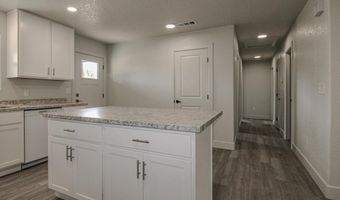 607 NW 11th St, Andrews, TX 79714