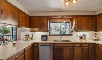 1245 Linnwood Dr NE, Albany, OR 97322