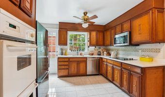 8710 LOWELL St, Bethesda, MD 20817