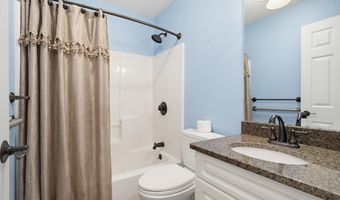 9 Pebble Beach Dr, Bedford, NH 03110