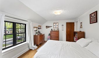 87 Sargent Dr, Amherst, NY 14226
