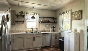 814 Heber Springs Rd, Batesville, AR 72501