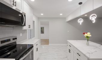 45 N Ronald Dr, Amityville, NY 11701