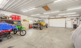 8065 NE 25th Ave, Altoona, IA 50009