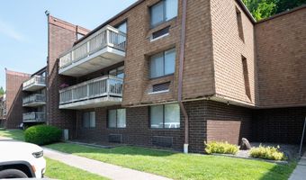 126 Triangle St APT B33, Danbury, CT 06810