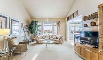 5401 Pinnacle Ct, Ann Arbor, MI 48108