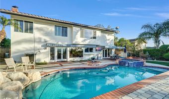 5215 E Rolling Hills Dr, Anaheim, CA 92807