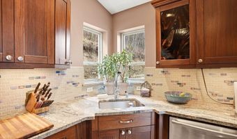 34683 Eklutna Lake Rd, Chugiak, AK 99567