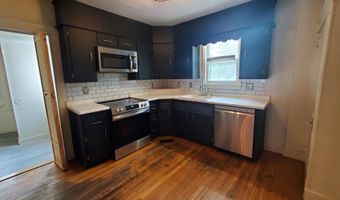84 14th St, Bangor, ME 04401