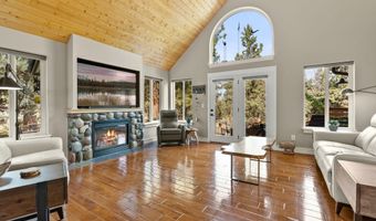 3192 NW Golf View Dr, Bend, OR 97703