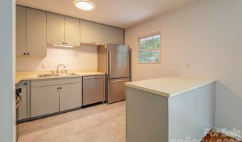 47 Bell Rd, Asheville, NC 28805