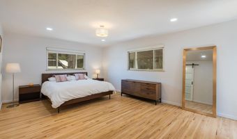 630 Sierra Dr SE, Albuquerque, NM 87108