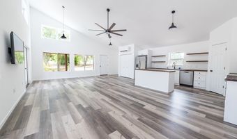 1889 15th St, Bell, FL 32619