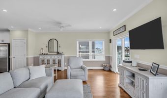 210 Longview Dr, Bayville, NJ 08721