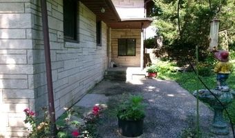 256 W Post St, Bloomfield, IN 47424