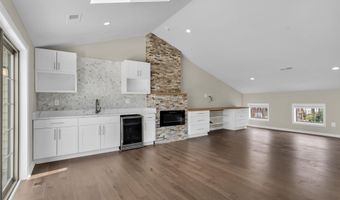 22515 NAUGATUCK Sq, Ashburn, VA 20148