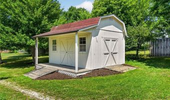 12757 Chamberlain Rd, Aurora, OH 44202