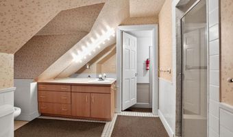 3 HIDDEN Ln, Abington, PA 19001