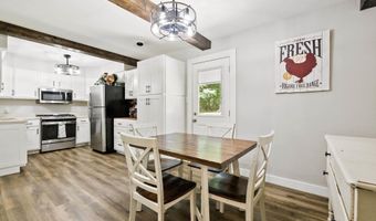 2832 Lakeside Dr, Benton, AR 72019
