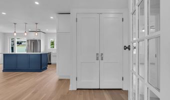 327 Sylvania Ave, Avon By The Sea, NJ 07717
