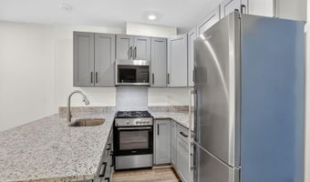 1821 T St NW, Washington, DC 20009