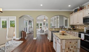 5148 Atlantis Dr, Bay St. Louis, MS 39520