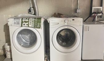 156 Triangle St, Danbury, CT 06810