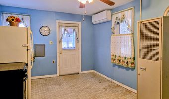 372 River Rd, Avon, ME 04966