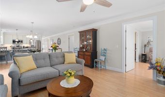38 Rivers Edge Dr, Coventry, RI 02816