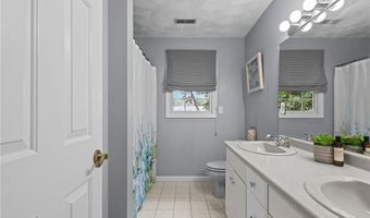 194 Council Rock Rd, Cranston, RI 02921