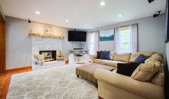 70 Plain St E, Berkley, MA 02779