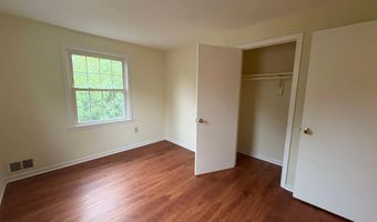 4513 SQUIREDALE Sq, Alexandria, VA 22309