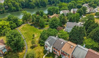 1021 LAKE SHORE Dr, Bowie, MD 20721