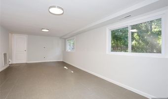 69 Pittis Ave, Allendale, NJ 07401