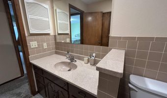 204 E 22nd St 7, Atlantic, IA 50022